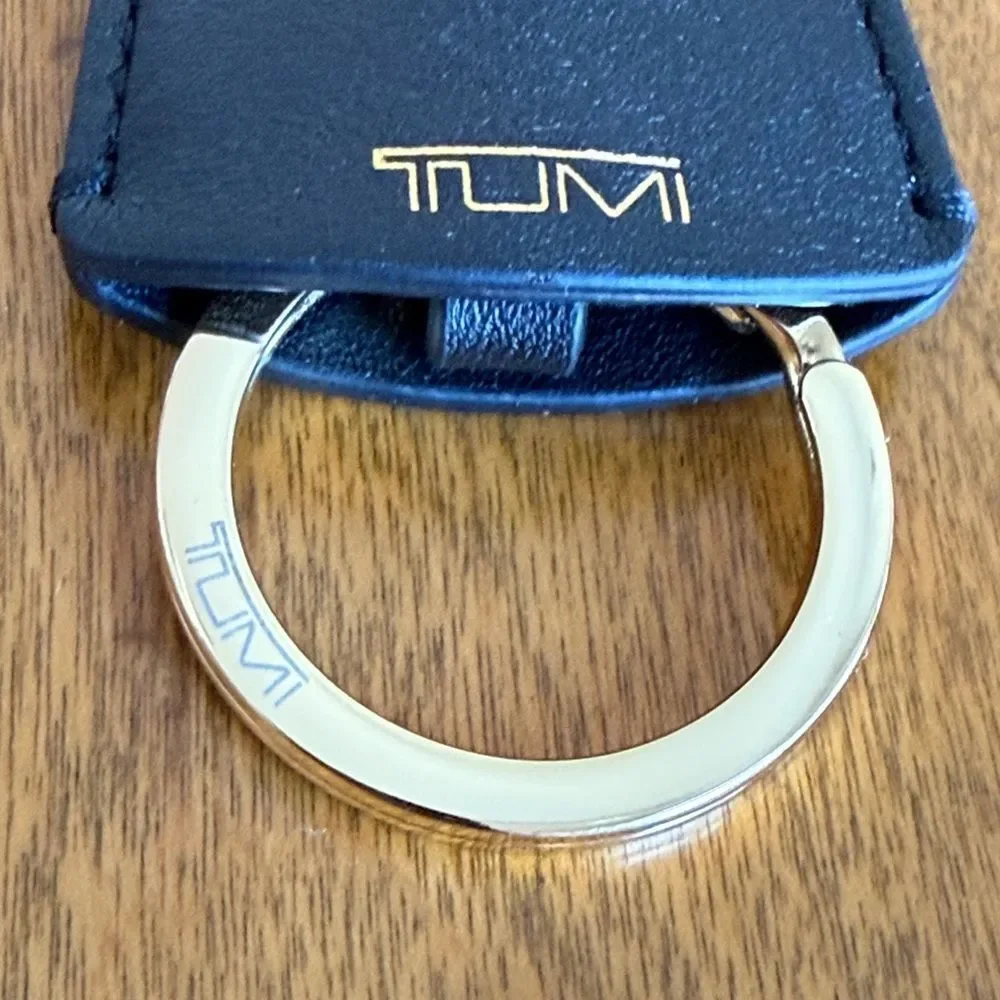 Tumi 5” 75”